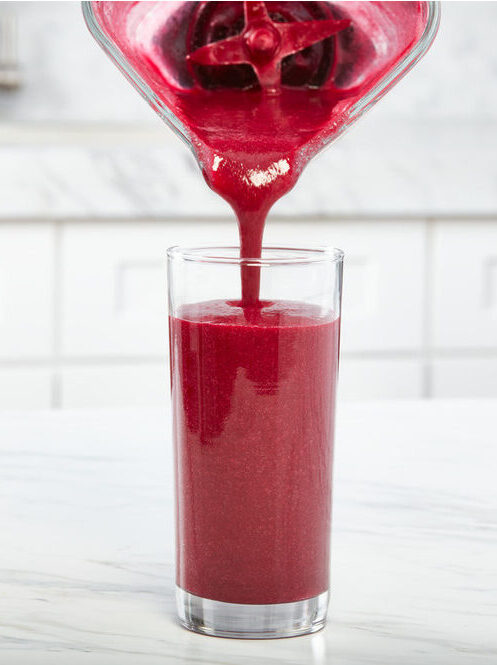 Smoothie fruits rouges blender